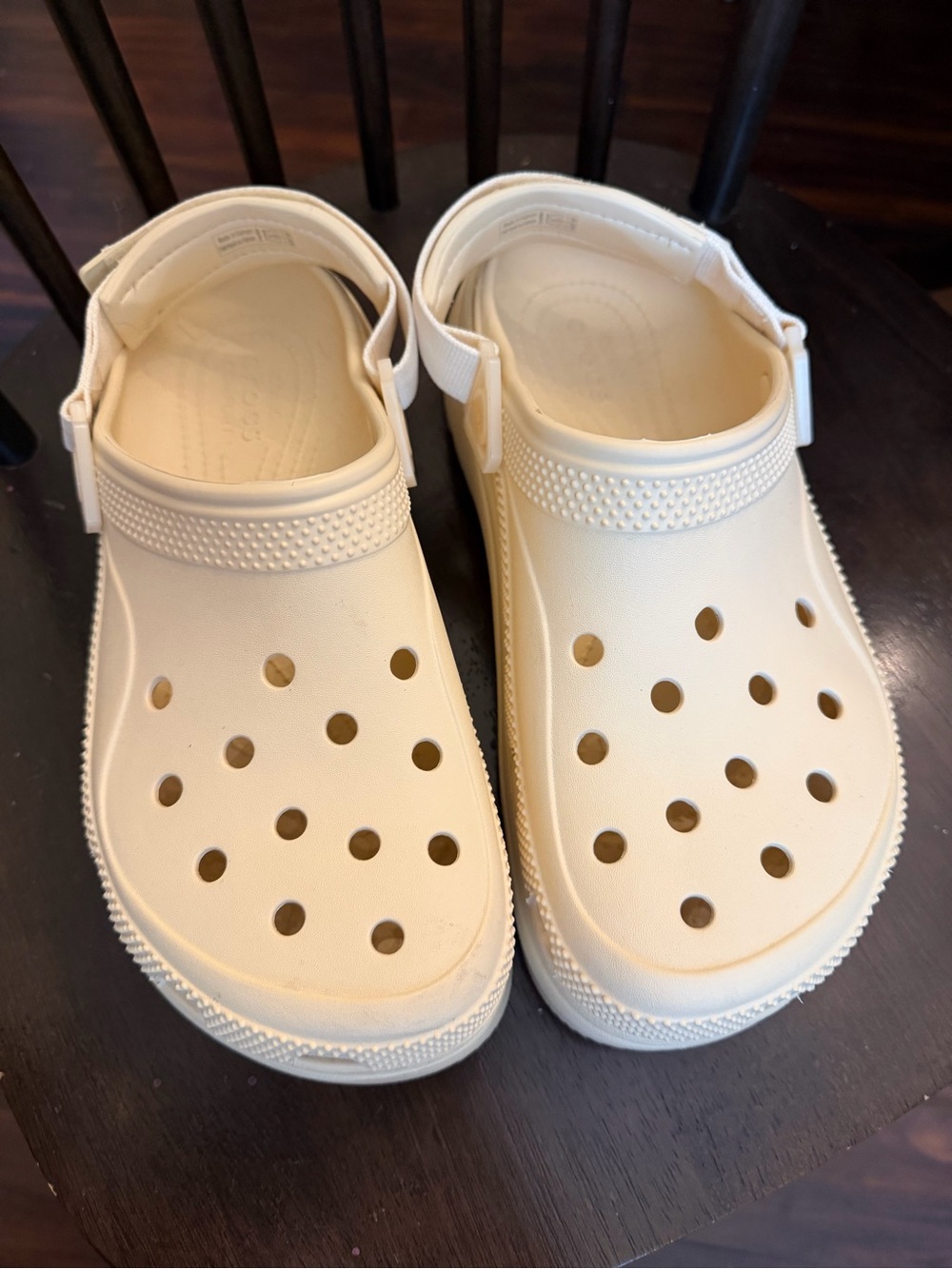 CROCS Xscape hiker size 9. Worn once.
